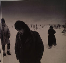 Load image into Gallery viewer, U2 – War