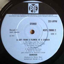 Load image into Gallery viewer, Donovan - A Gift From A Flower To A Garden (2xLP, Album + Box)