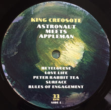 Load image into Gallery viewer, KING CREOSOTE - ASTRONAUT MEETS APPLEMAN ( 12" RECORD )