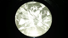 Load image into Gallery viewer, Genesis ‎– The Lamb Lies Down On Broadway