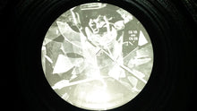 Load image into Gallery viewer, Genesis ‎– The Lamb Lies Down On Broadway
