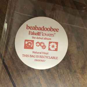 beabadoobee ‎– Fake It Flowers