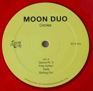 Moon Duo – Circles