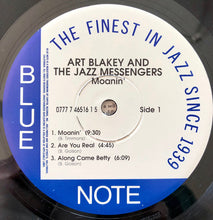 Load image into Gallery viewer, ART BLAKEY &amp; THE JAZZ MESSENGERS - MOANIN&#39; ( 12&quot; RECORD )